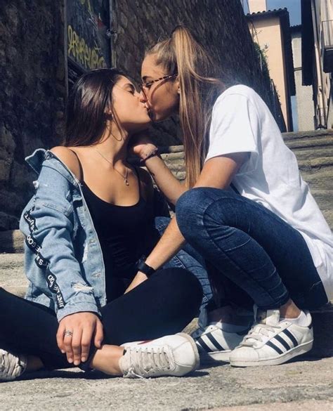 amigas lesbianas xxx